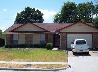 630 Sweetbriar Dr, Lewisville, TX 75067