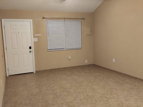 5th image of 312 Monica St #1