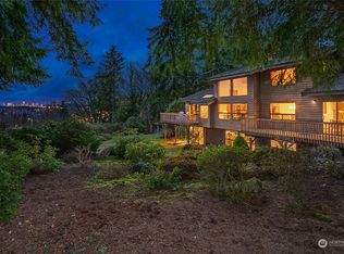 5420 Lake Washington Blvd SE, Bellevue, WA