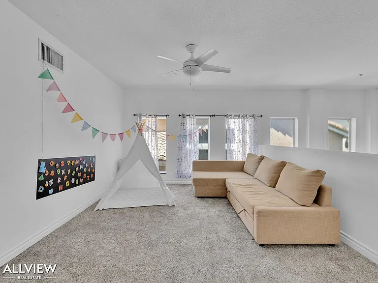 2385 Country View Gln — Photo 40