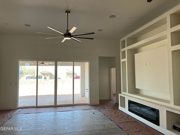3rd image of 14961 Hinojos Ave