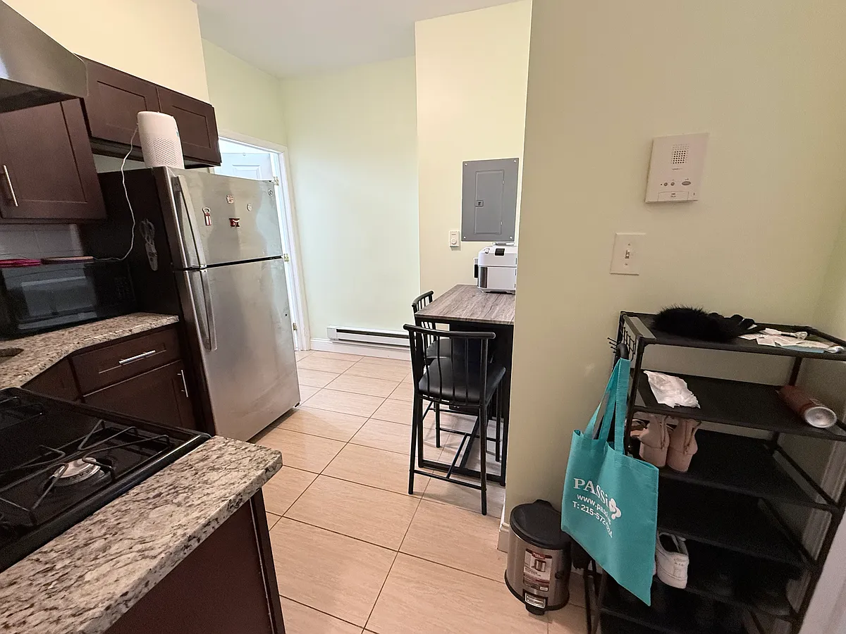 Building Photo - 316 N 40th St #1F