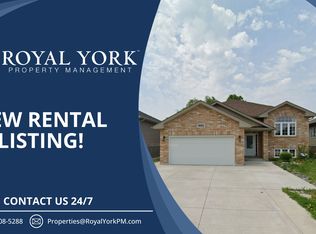 1035 Lublin Ave #1, Windsor, ON N8P0E5