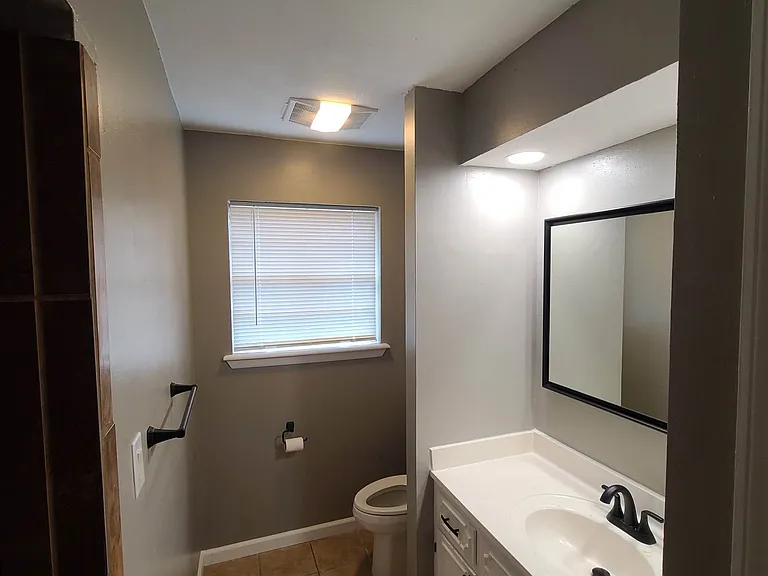 4300 Wynnewood Dr #2 — Photo 6