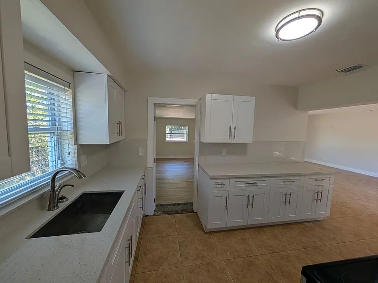 180 Penn Way — Photo 10