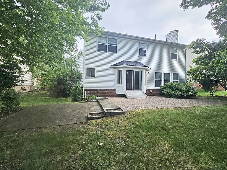 29221 Fieldstone — Photo 61