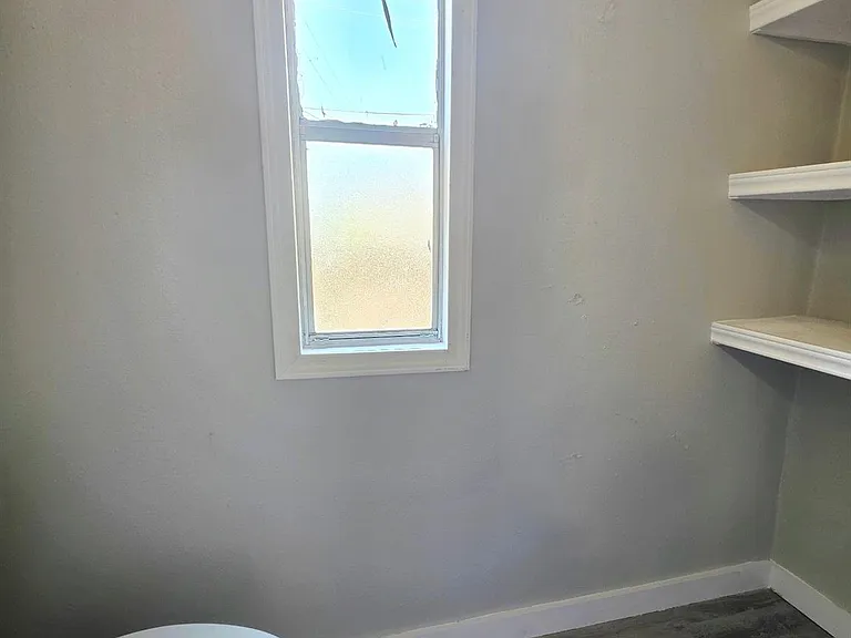 312 Paddock St #1 — Photo 11