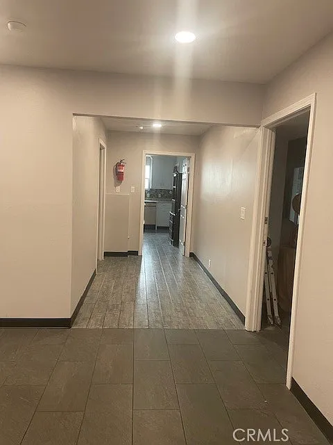 Building Photo - 400 N Gibbs St #215