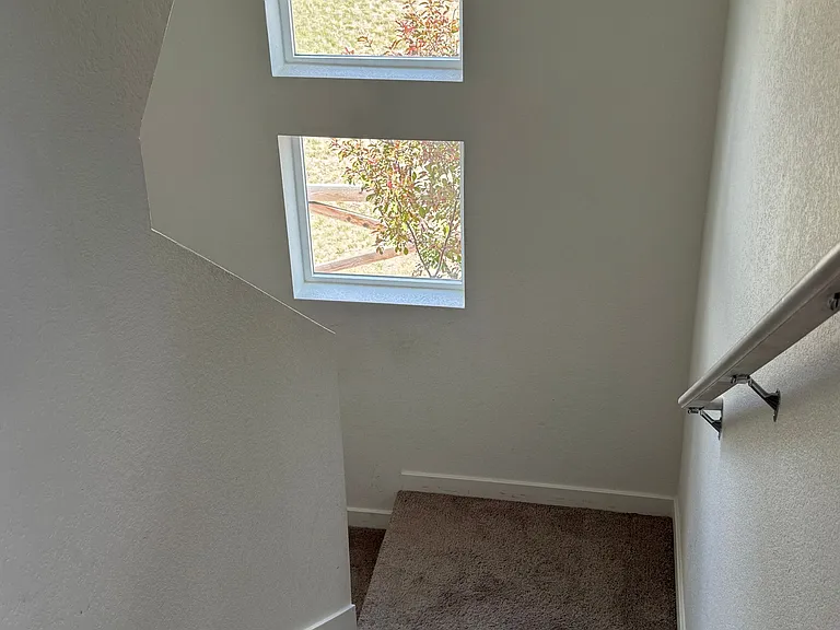 5836 Thurless Ln — Photo 25