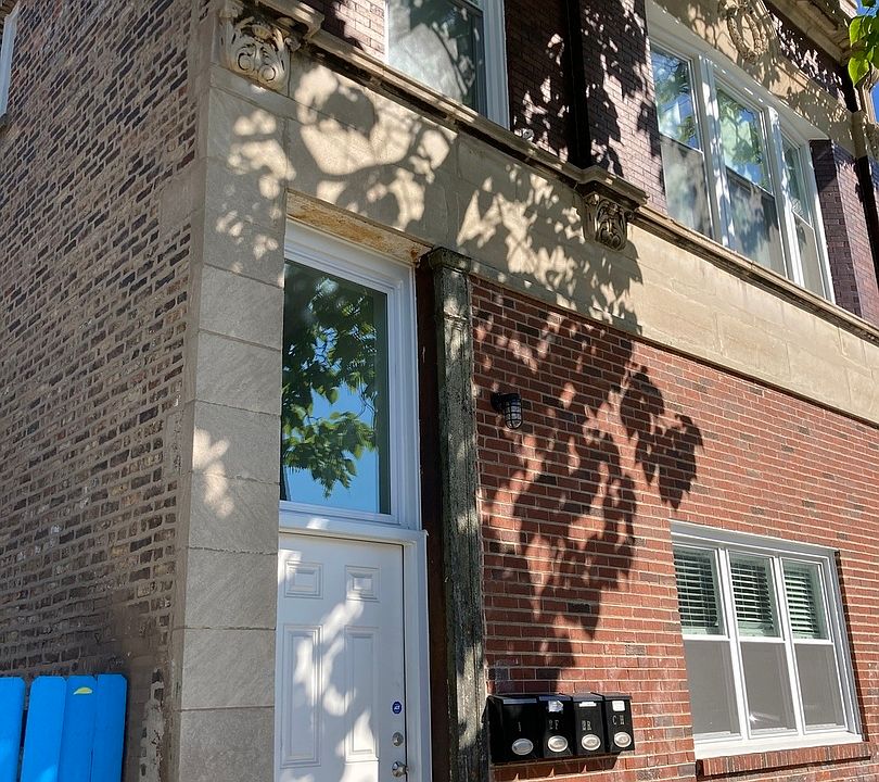 1st image of 2807 S Lawndale Ave #2F