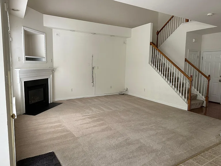 837 Parkland Pl — Photo 5