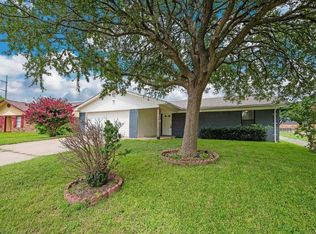 919 Rosedale Dr, Hewitt, TX 76643