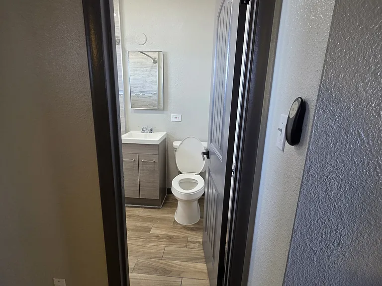 455 E Junction St #4 — Photo 24