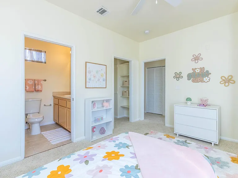 Colony Townhomes — Photo 114