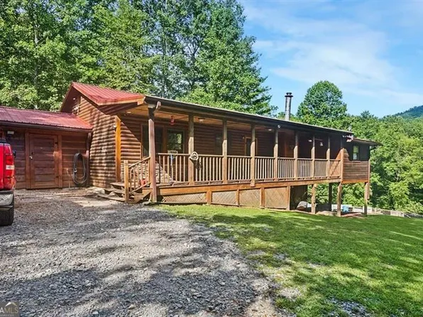 711 Arp Rd, Mineral Bluff, GA 30559