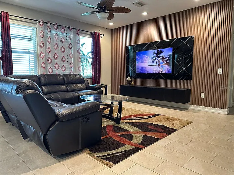 16317 Hyde Manor Dr — Photo 5