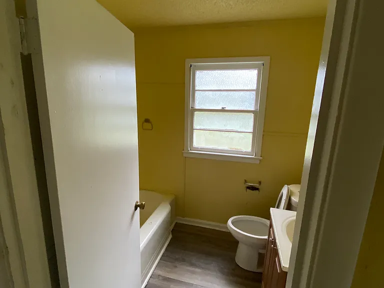 319 Malvern St — Photo 10