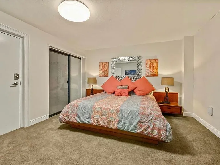 3801 E Bay Dr #110 — Photo 16