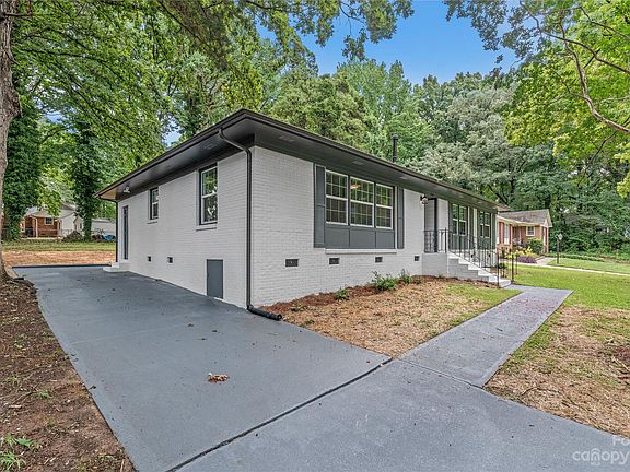 4th image of 3110 Pinemont Ln