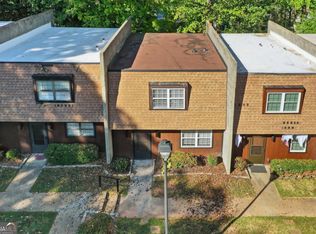 745 Cedar Pointe Ct SW, Marietta, GA 30008
