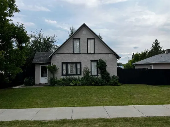 4621 N 5th Ave, Edson, AB T7E 1C6