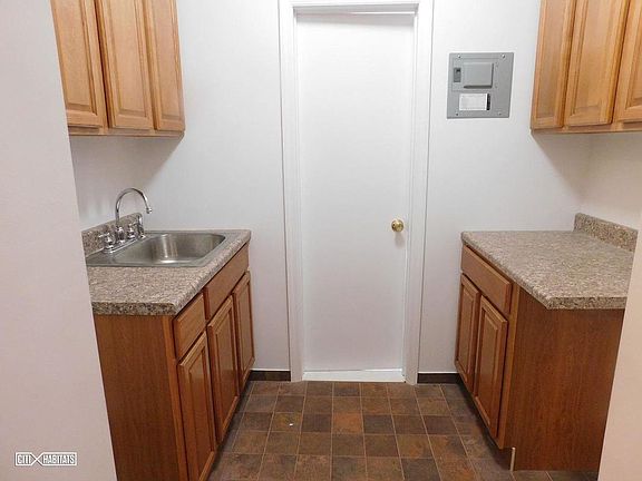 5th image of 274 W 71st St APT 4
