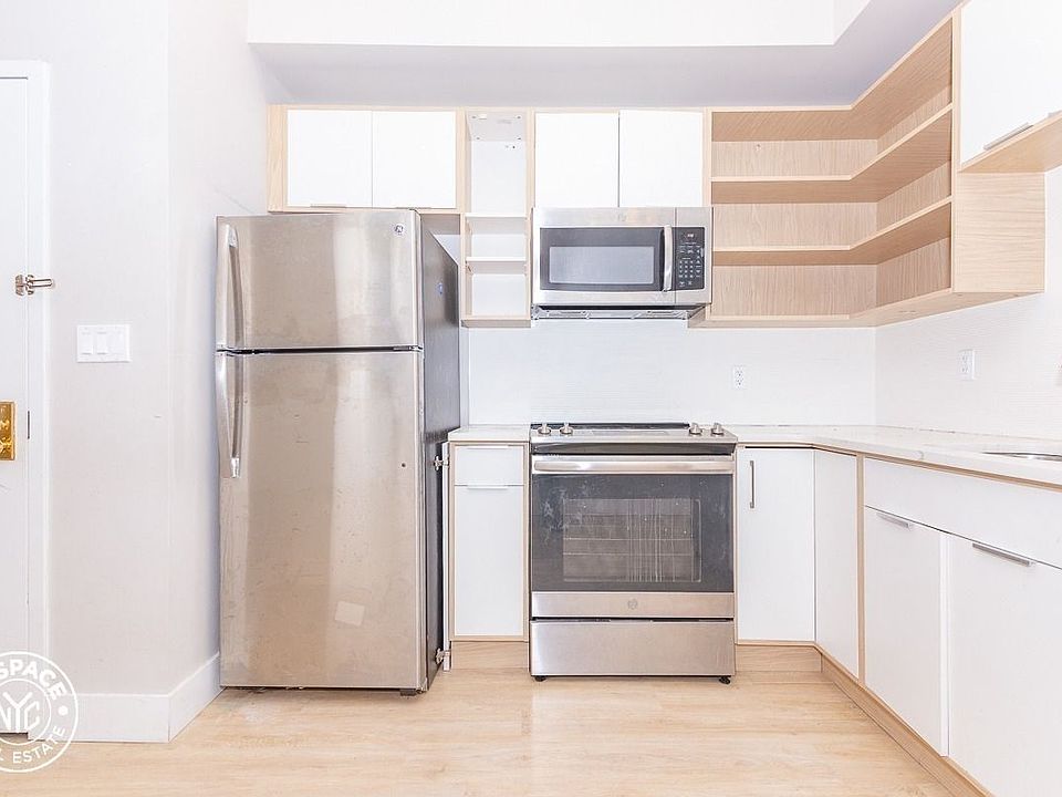 1st image of 810 Macon St #4N