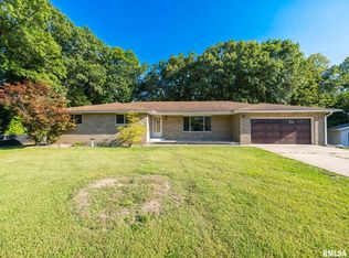 112 Campanile Dr, East Peoria, IL