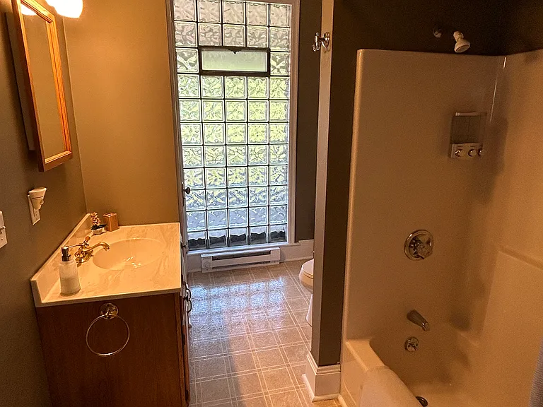 224 Washington St #2 — Photo 10