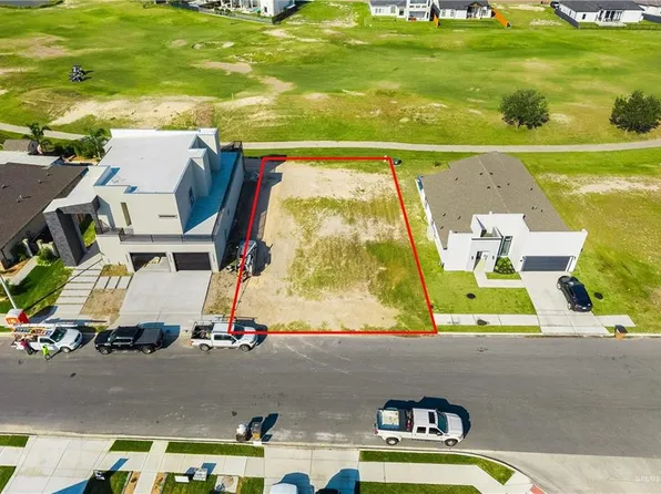 1805 Trophy Dr, Edinburg, TX 78542