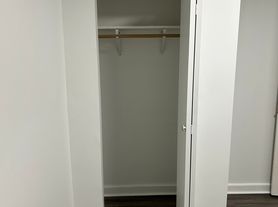 313 Galesburg Rd, Knoxville, IL