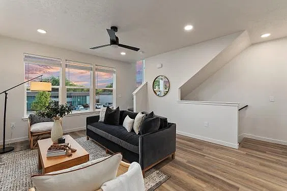 2 bed, 1404 sqft, $2,795 — Photo 4