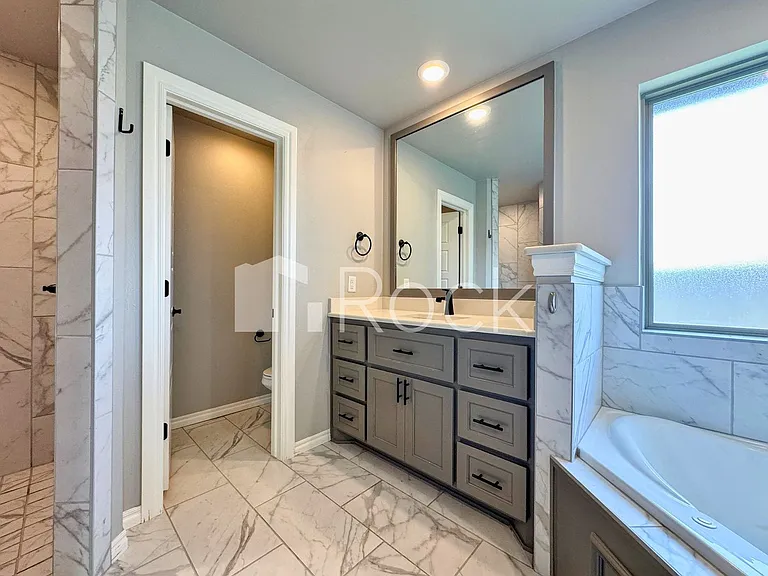 19113 Grove Pkwy — Photo 20