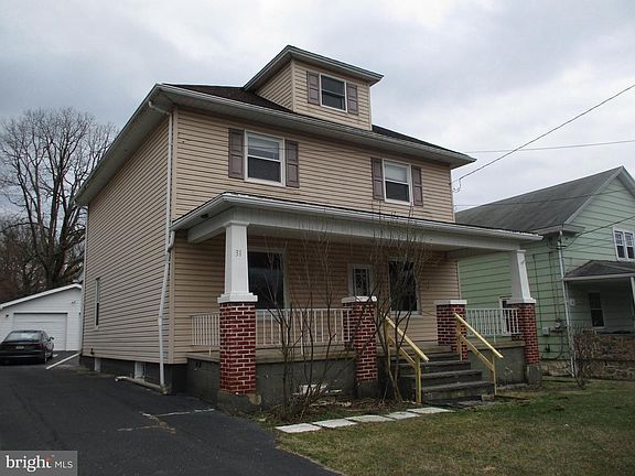 2nd image of 31 Village Rd