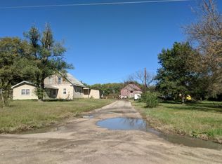 9106 E Olive Rd, Blue Springs, NE 68318