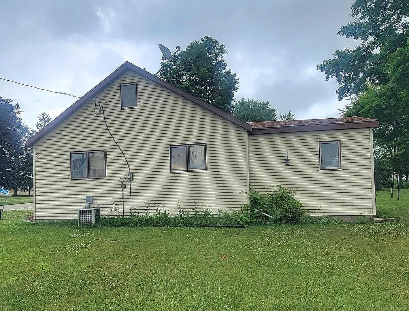 Single Family House — Photo 2