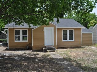 104 Aldridge St, Waxahachie, TX 75165