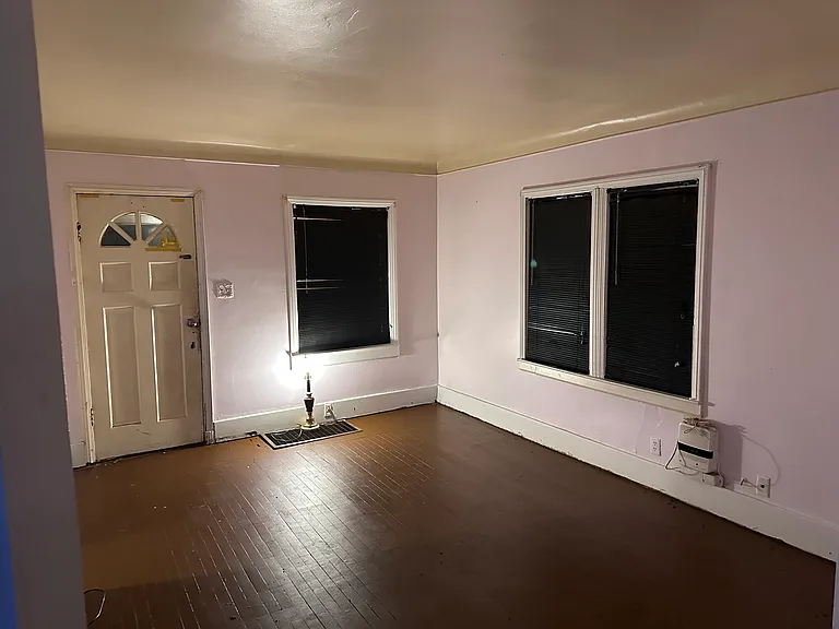 406 E Piper Ave — Photo 5