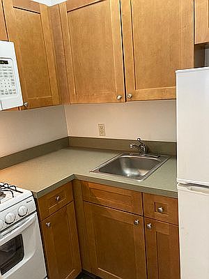 3rd image of 1380 1st Ave APT 3A