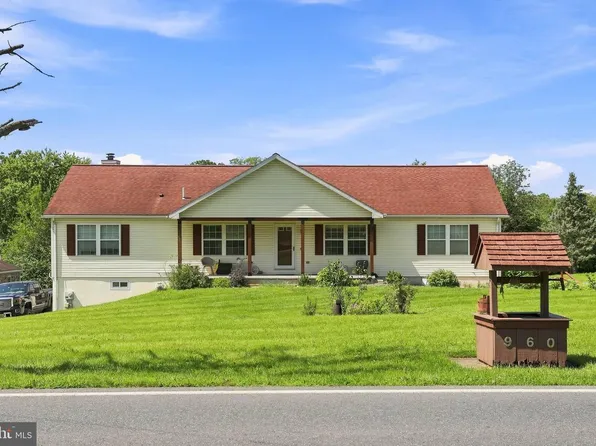 960 Mount Gretna Rd, Elizabethtown, PA 17022