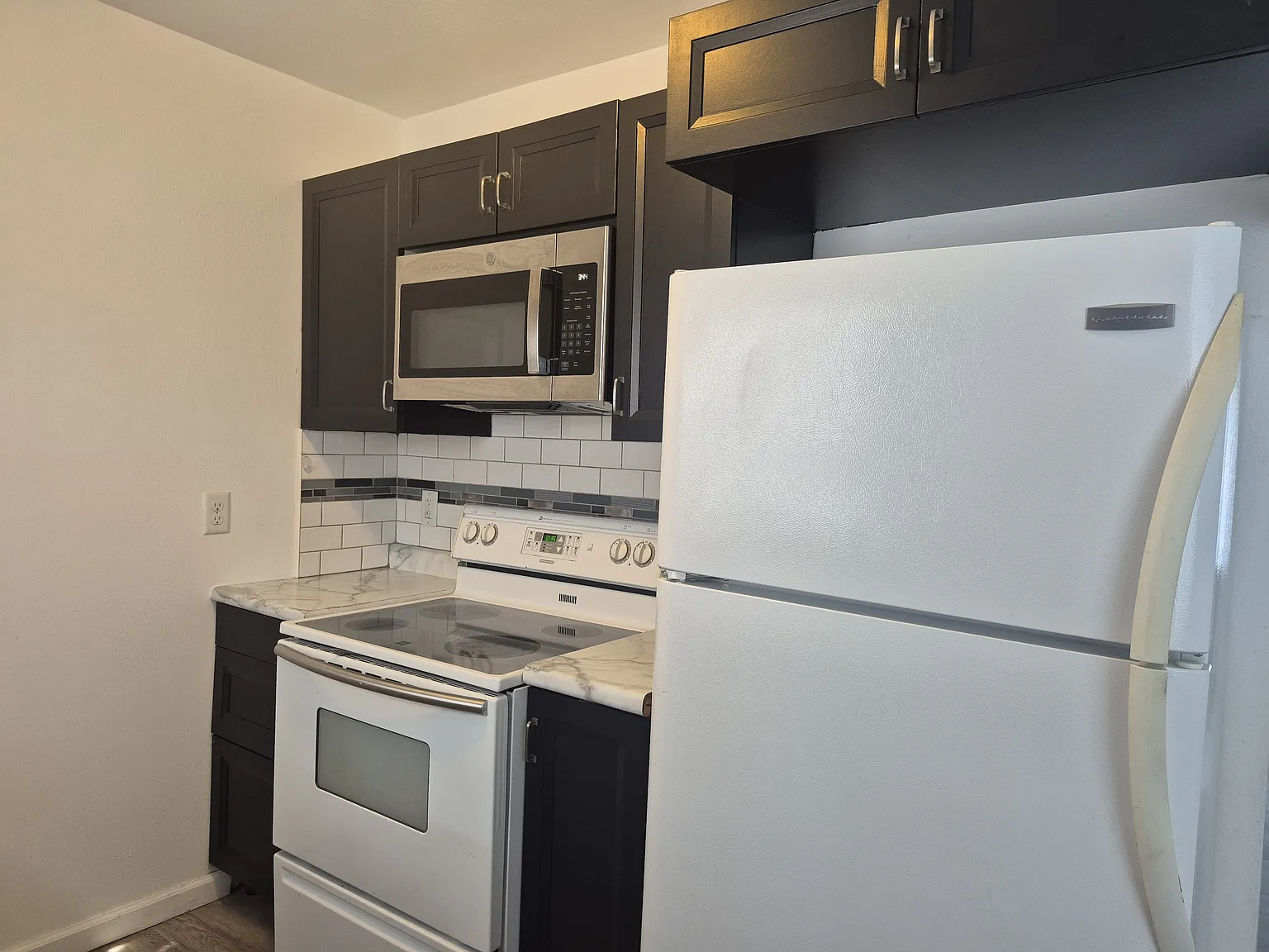 4 bed, 1164 sqft, $1,575 — Photo 2