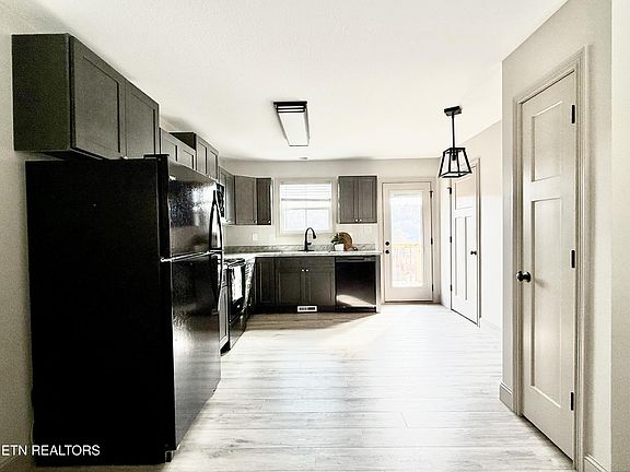 5th image of 6844 Langston Dr