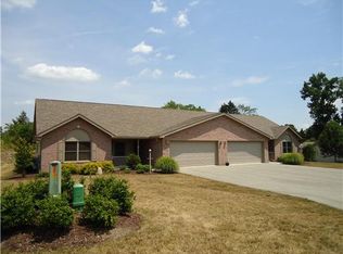 114 Elisa Dr, Beaver Falls, PA 15010