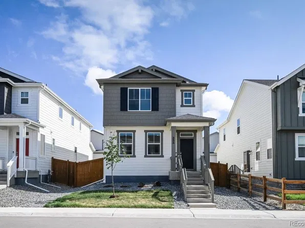 336 N Bersshine Court, Watkins, CO 80137