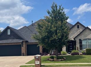 825 Northern Dancer Dr, Edmond, OK 73025