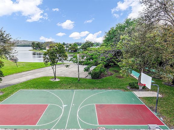 4th image of 132 Centennial Court
