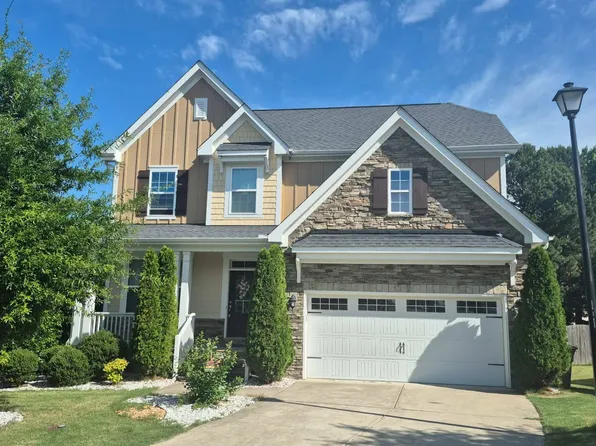 701 Tree Green Ln, Wake Forest, NC 27587