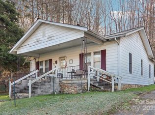 5 Ladybug Dr, Waynesville, NC 28786