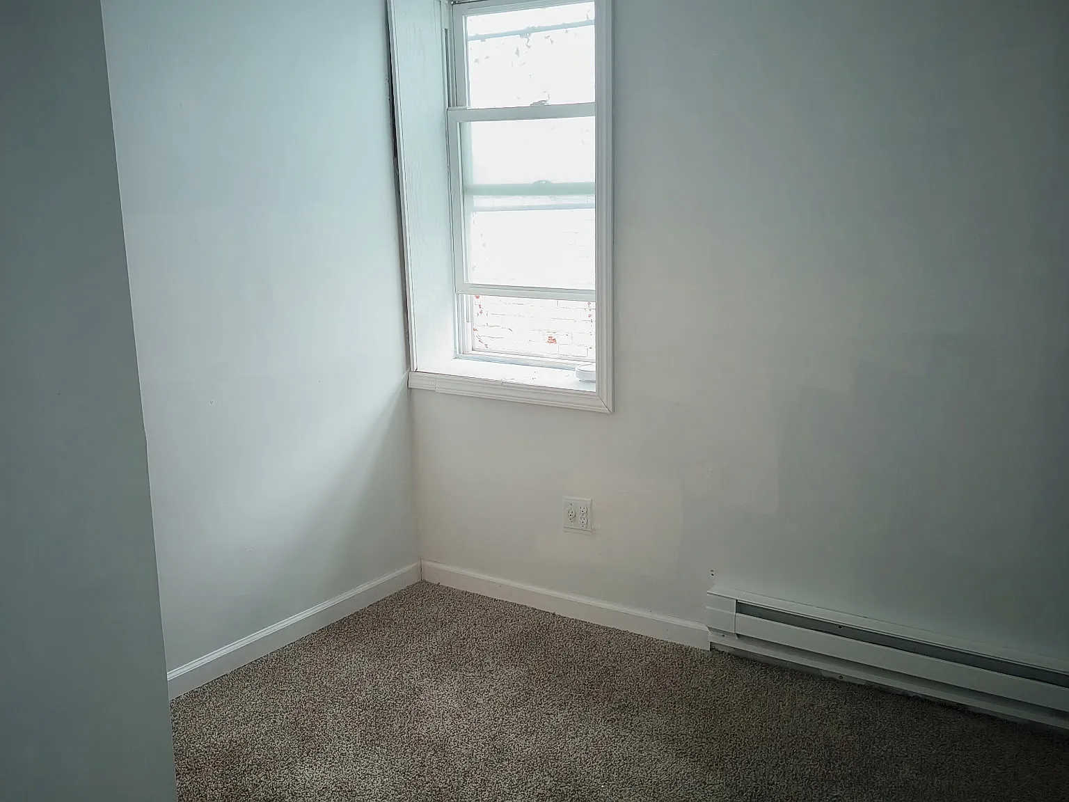 2 bed, 1000 sqft, $1,400 — Photo 2