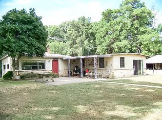 2716 Five Notch Rd, Marshall, TX 75672